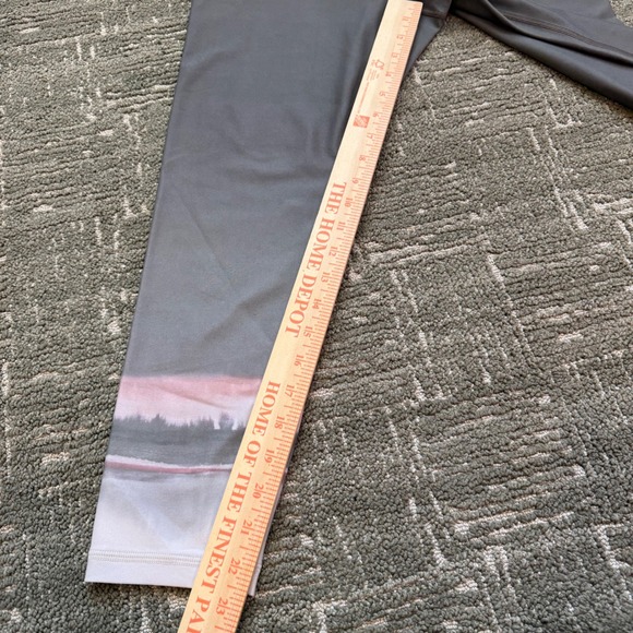 Athleta Elation 7/8 Tight Legging Women's Size L Gray Pink Landscape Print - Picture 6 of 6